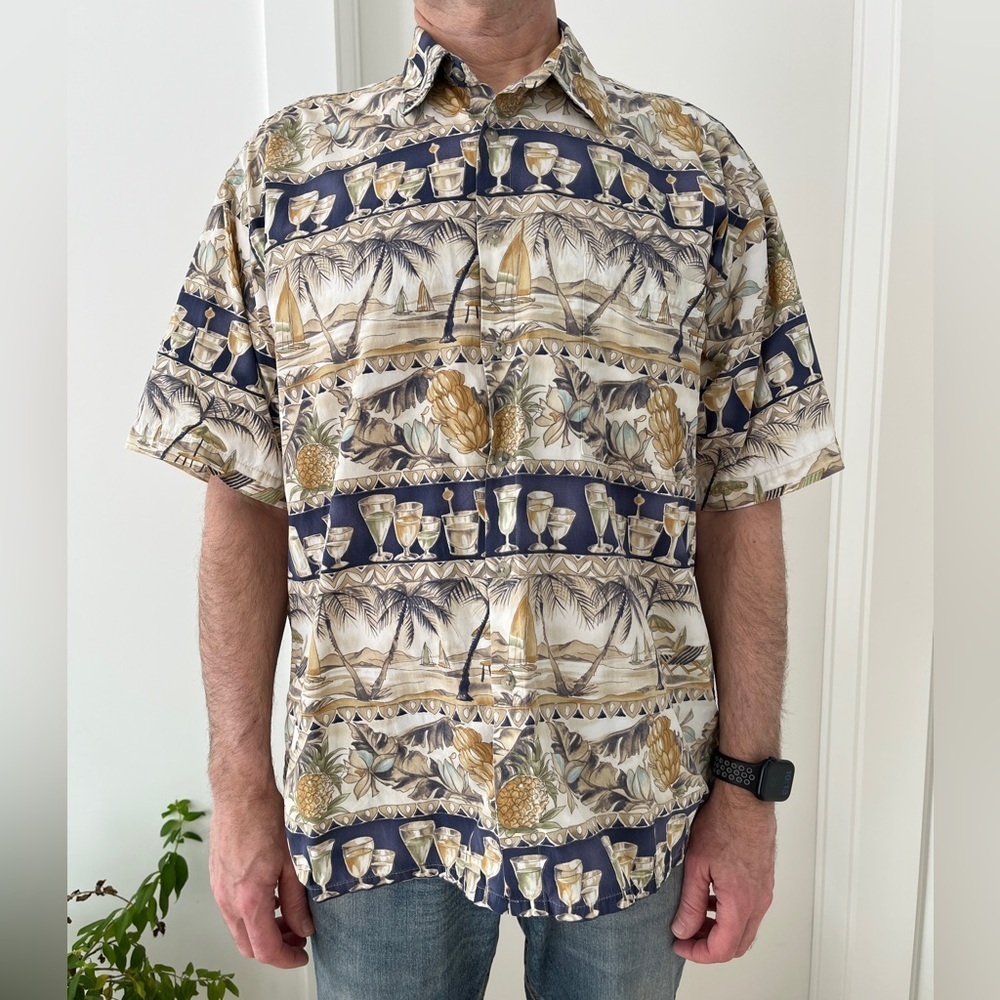 PIERRE CARDIN Vintage Short Sleeve Button Front Shirt Cocktail Tiki Vacation